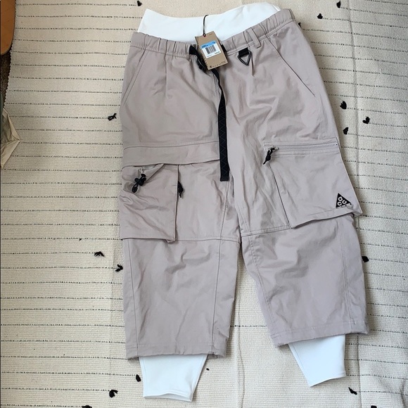 nike acg cargo moon particle